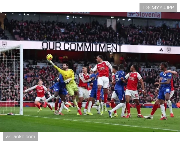 关键瞬间:科隆获得点球前,VAR长时间检查此前角球进攻中是否存在犯规 关键瞬间:科隆获得点球前,VAR长时间检查此前角球进攻中是否存在犯规